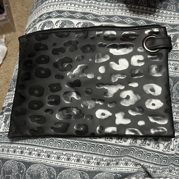 Cute clutch - Picture 2 of 3